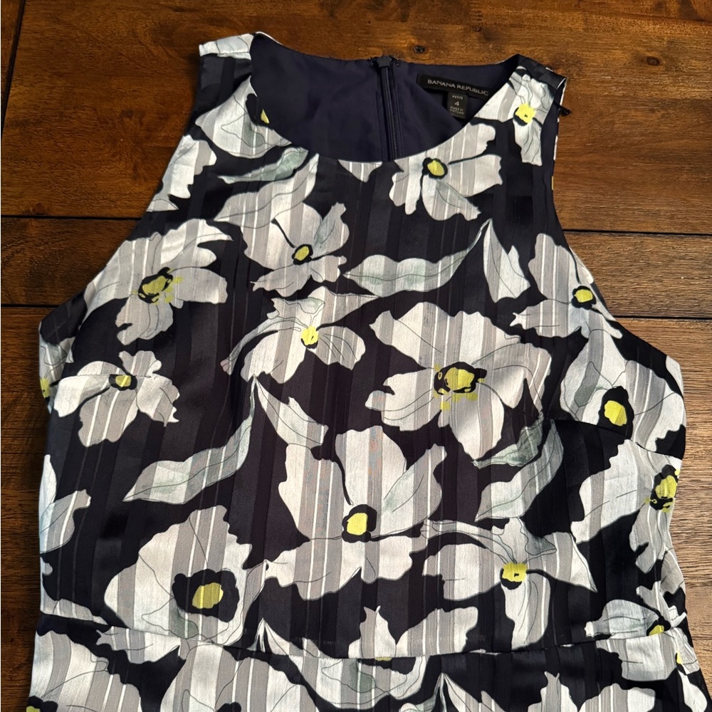 Banana Republic Navy Floral Maxi Dress 4Petite